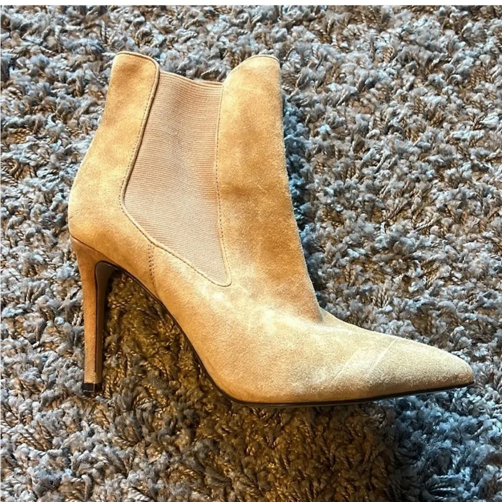 Saks 5th Avenue Harriet Suede Bootie size 8- great used condition
